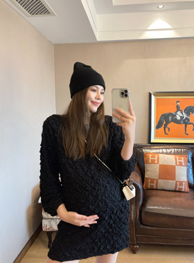 PEIPEI佩佩孕妇装定制压纹T裙T恤连衣裙春装过年高定设计春装新款