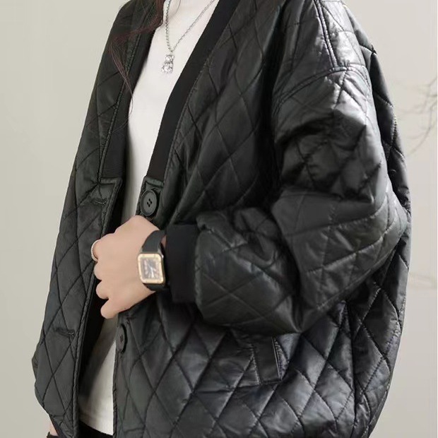 秋款韩版皮衣外套女夹棉加厚加绒开衫外套菱形格外套V领保暖外套