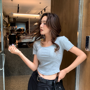 ZY GODDESS-基础跑量方领交叉露背百搭短款短袖T恤
