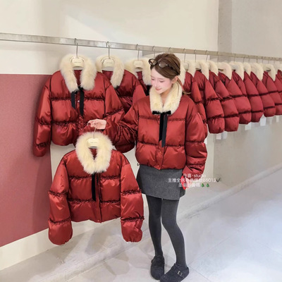 圣诞红大毛领系带蝴蝶结羽绒服女2025冬季缎面保暖90白鸭绒短外套