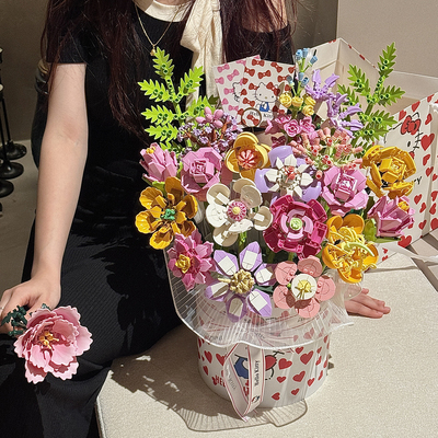 HelloKitty系列积木花女孩系列