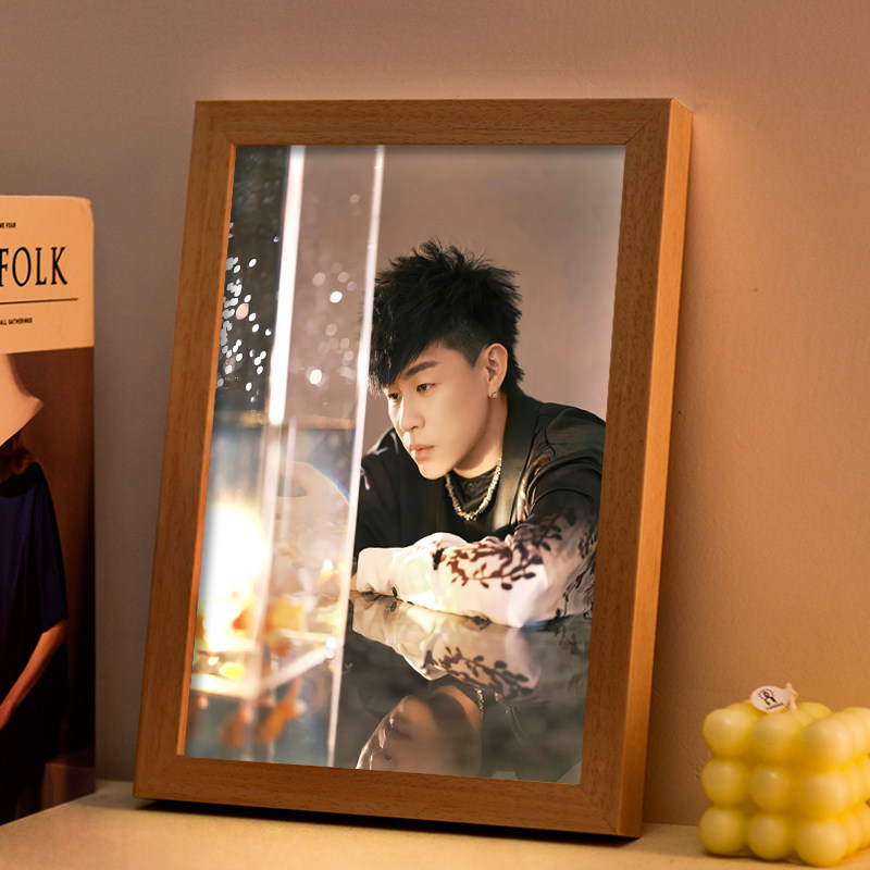 胡彦斌周边演唱会同款蓝牙音响送女生生日礼物桌面摆件卧室小夜灯,模玩/动漫/周边/娃圈三坑/桌游,动漫挂件/文具,淘宝优惠券,粉丝福利购,淘宝优惠卷