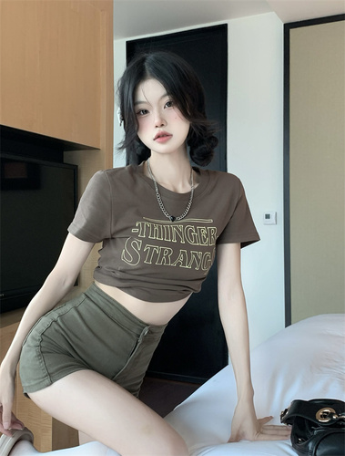 衣佳怡 YJZF8530 衣佳怡 YJZF8530