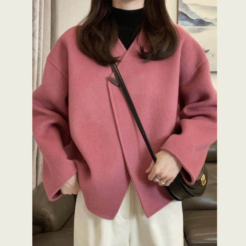 秋冬复古宽松小个子穿搭显高呢子大衣树莓色牛角扣短款毛呢外套女,女装/女士精品,毛呢外套,淘宝优惠券,粉丝福利购,淘宝优惠卷
