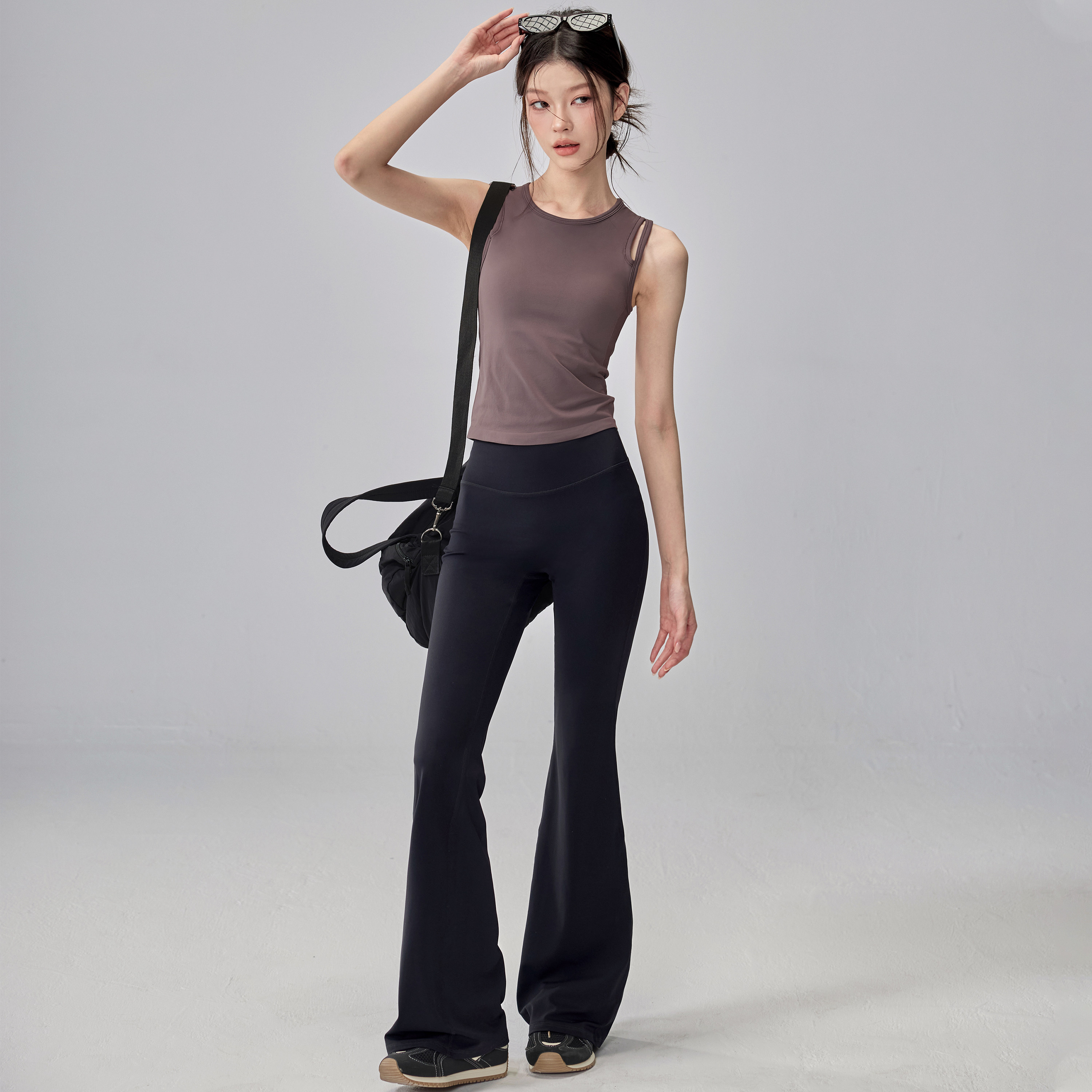 新一体式瑜伽背心女弹力防震聚拢运动内衣跑步无袖速干瑜伽服上衣