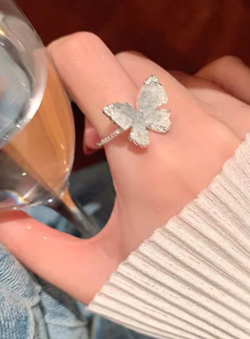 碎钻蓝蝶开口食指戒00