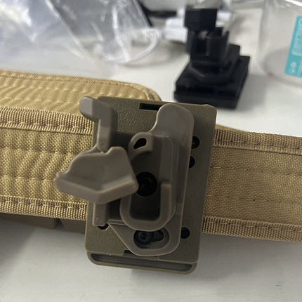 g17带灯快拔套通用格洛克G18 G19 G22 G34 G45 X1 sig竞技tti枪套