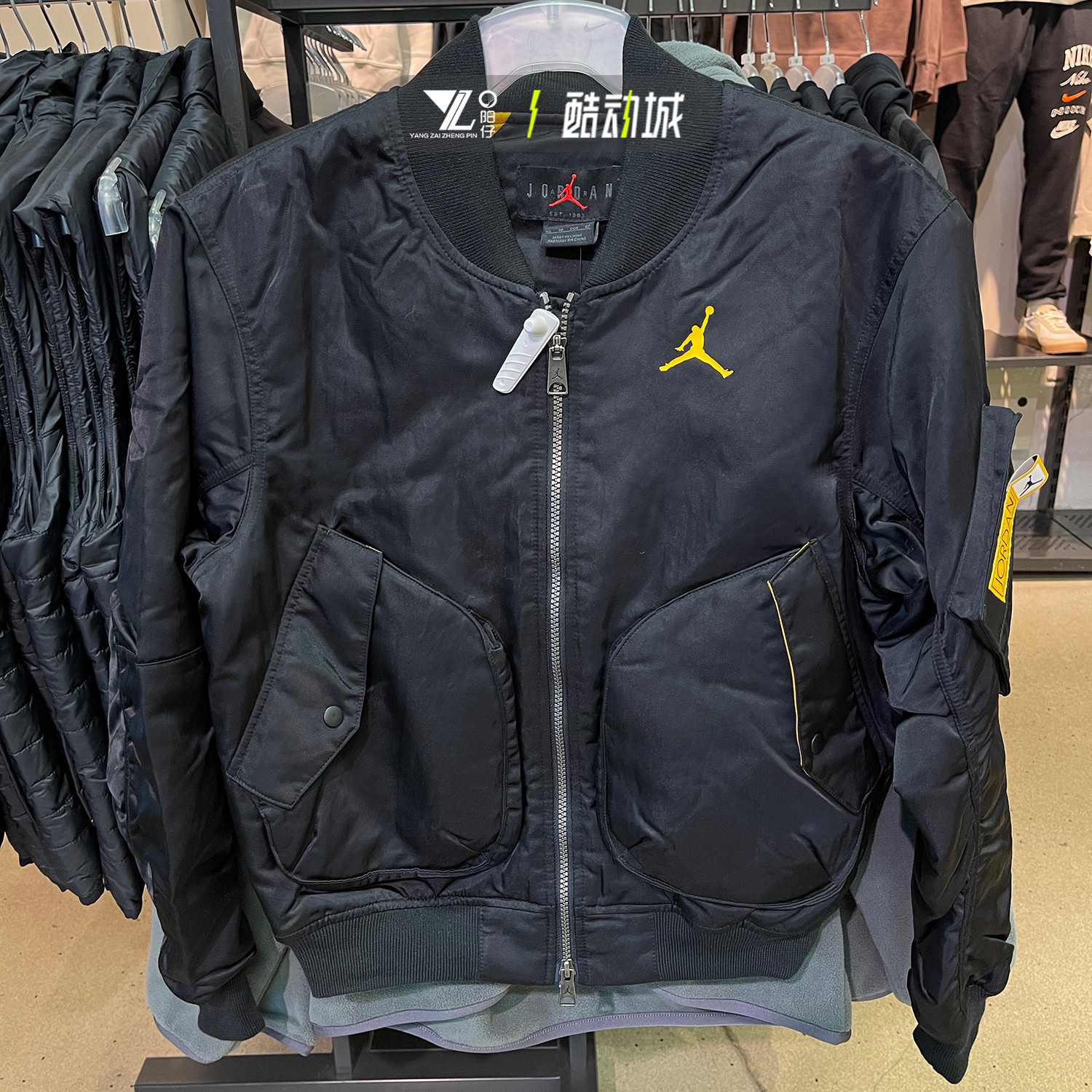 Jordan飞人男子冬季飞行夹克棉服黑色棒球服棉衣外套CZ1191-010