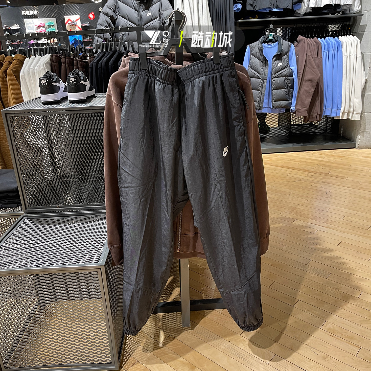 耐克男运动加绒保暖休闲梭织长裤