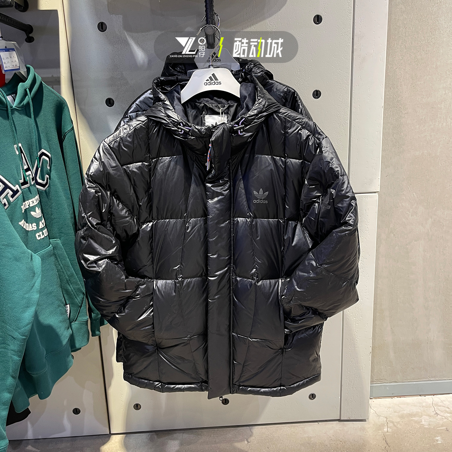 阿迪达斯男运动休闲面包羽绒服