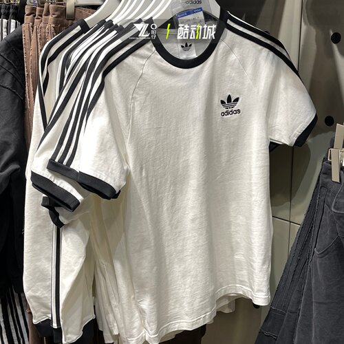 adidas三叶草jennie同款T恤