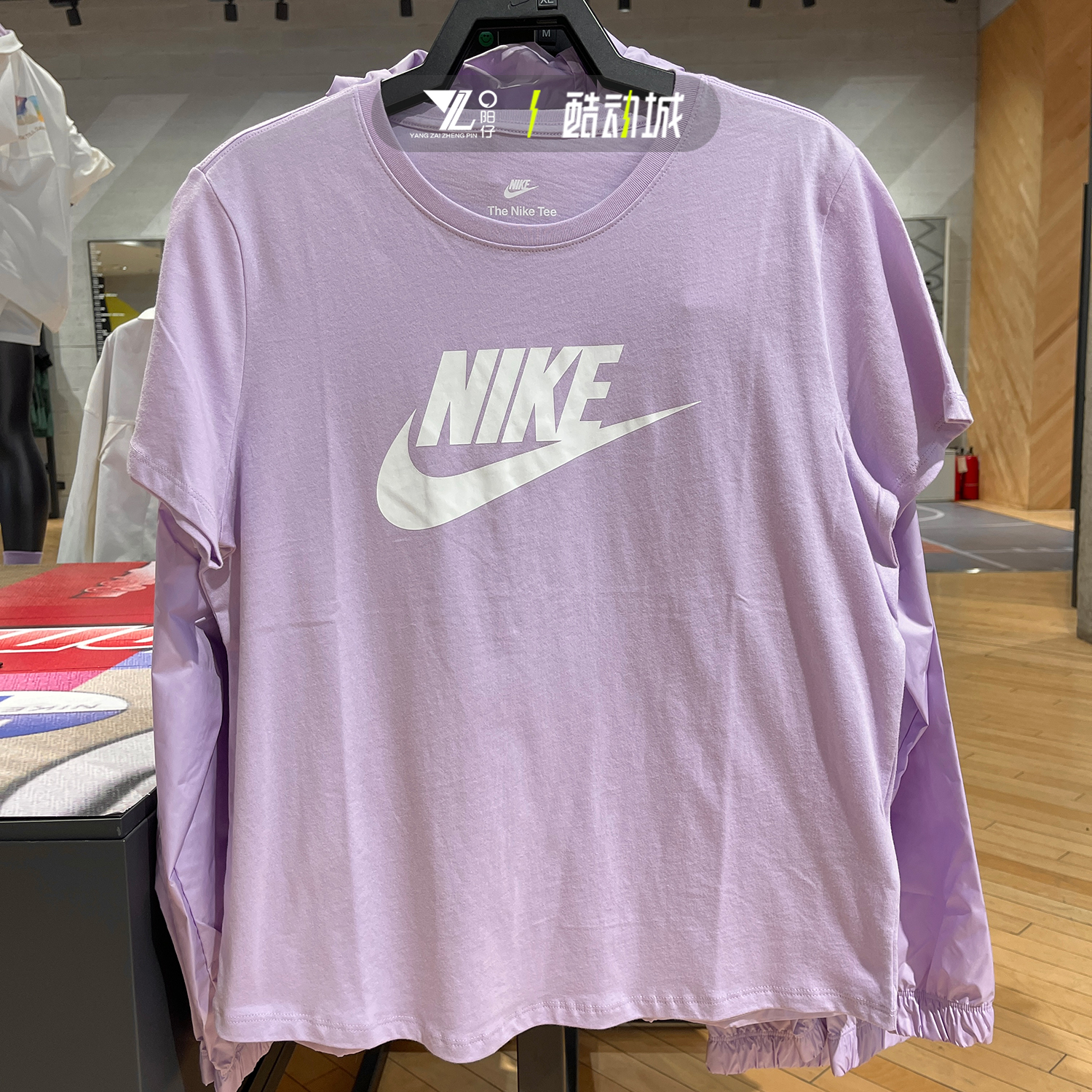 正品耐克女T恤透气圆领短袖T恤