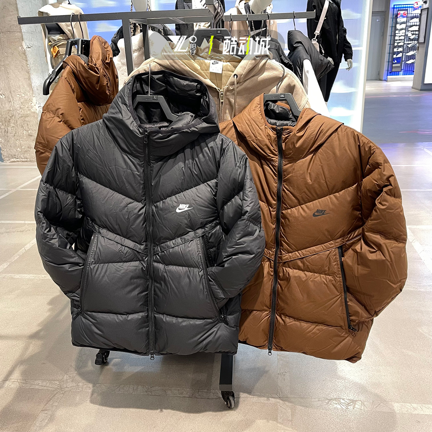 Nike保暖连帽短款男子羽绒服