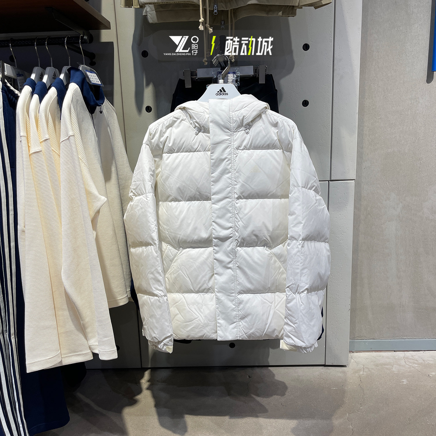 阿迪达斯男运动休闲羽绒服外套