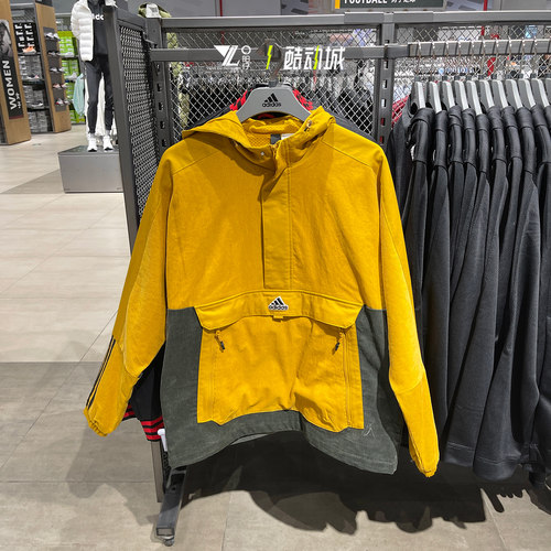 宽松梭织防风运动保暖夹克