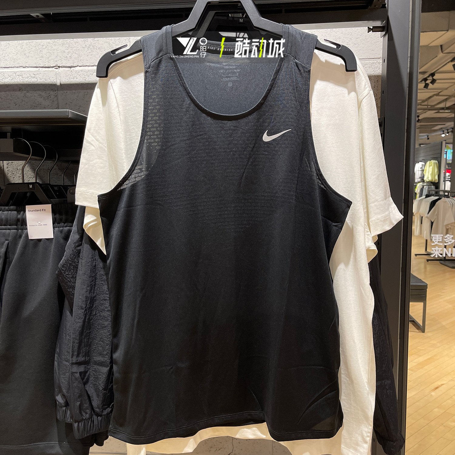 专柜正品耐克男子黑色运动背心