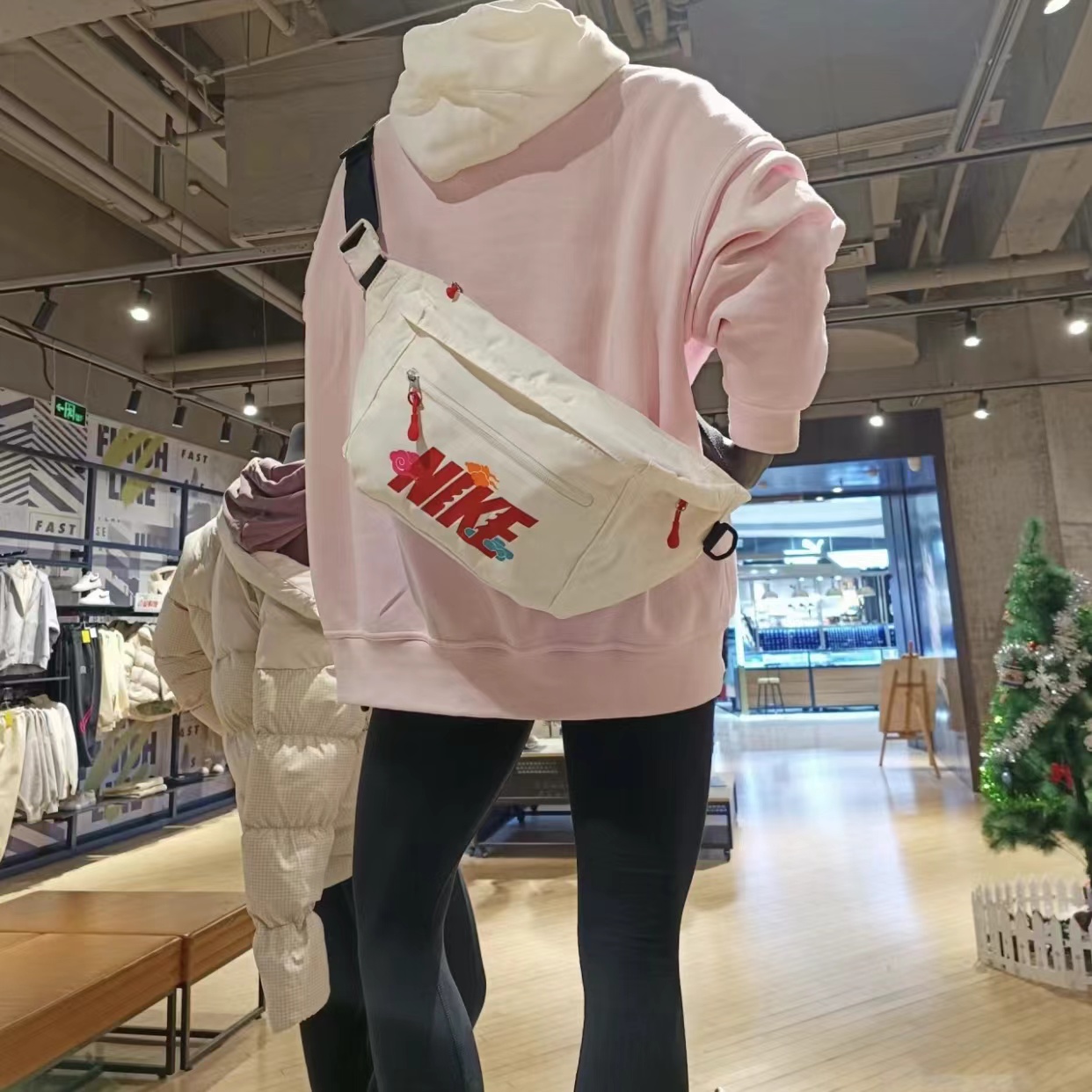 NIKE耐克男女户外运动旅行腰包胸包单肩大斜挎包BA5751 DB0488