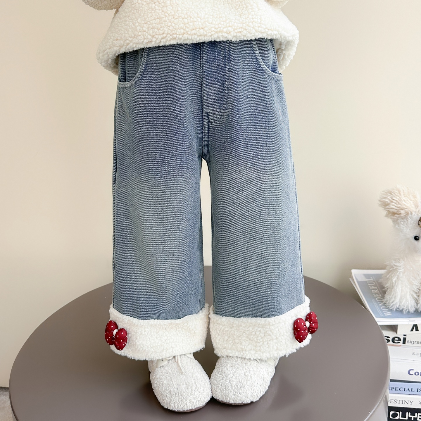 女童牛仔裤秋冬季儿童一体绒加厚宽松直筒裤宝宝休闲百搭阔腿裤潮