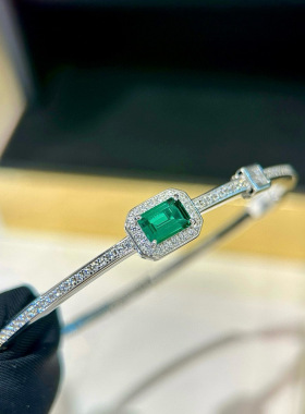 S925纯银祖母绿手镯排钻方钻精工高级感仿真钻轻奢百搭手环女