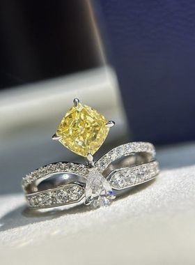 设计师S925纯银 皇冠黄钻戒指新款方钻风高端大气时尚感高碳砖女