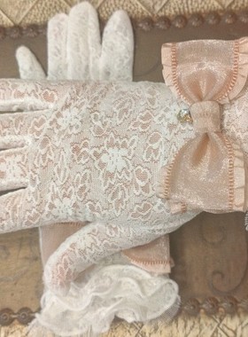 霜露玫瑰-lolita手作旅拍写真新娘嫣粉色蝴蝶结水钻白色蕾丝手套
