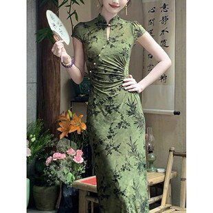 新中式国风暗绿色植绒绣花改良旗袍连衣裙女夏御姐修身包臀连衣裙