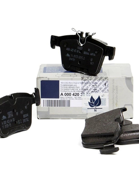 适用奔驰c200a180e级刹车片glc260glk300ml350b级前s320后gla原厂