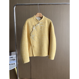 中国风立领斜襟刺绣羊毛双面呢外套女短款黄色毛呢外套钉珠短大衣