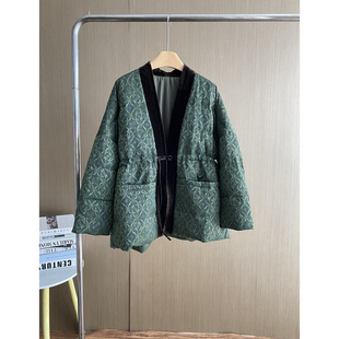 新中式慵懒浴袍式鹅绒服女中长款2025冬季新款V领宽松盘扣羽绒服