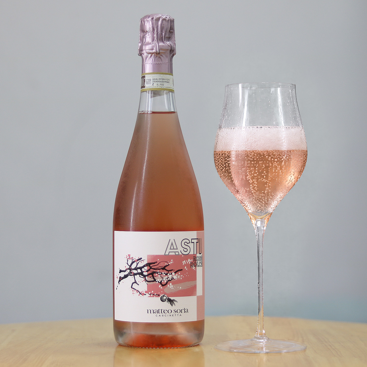 「小葡兰西」强推巨香的混酿 红浆果＆玫瑰花碎 意大利进口起泡酒