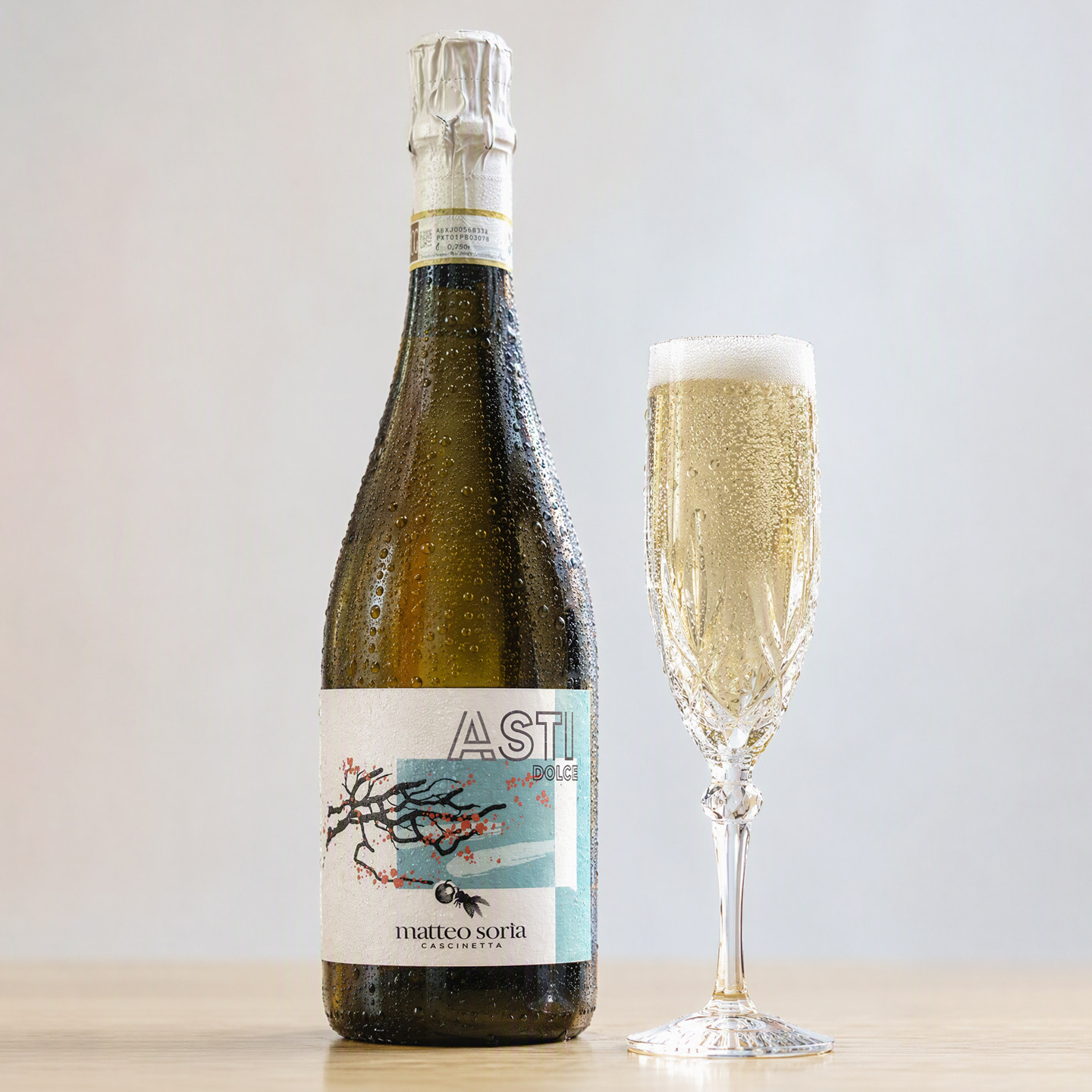 「小葡兰西」开瓶花香蜜桃 回味想续杯 意大利进口甜白起泡葡萄酒