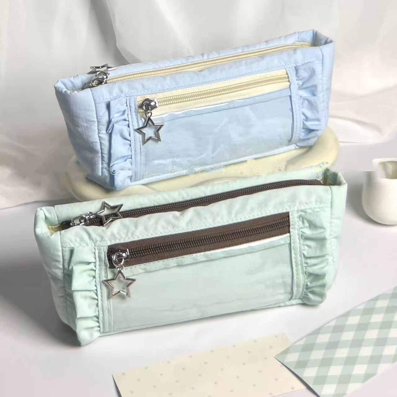 小红书同款ins尼龙笔袋