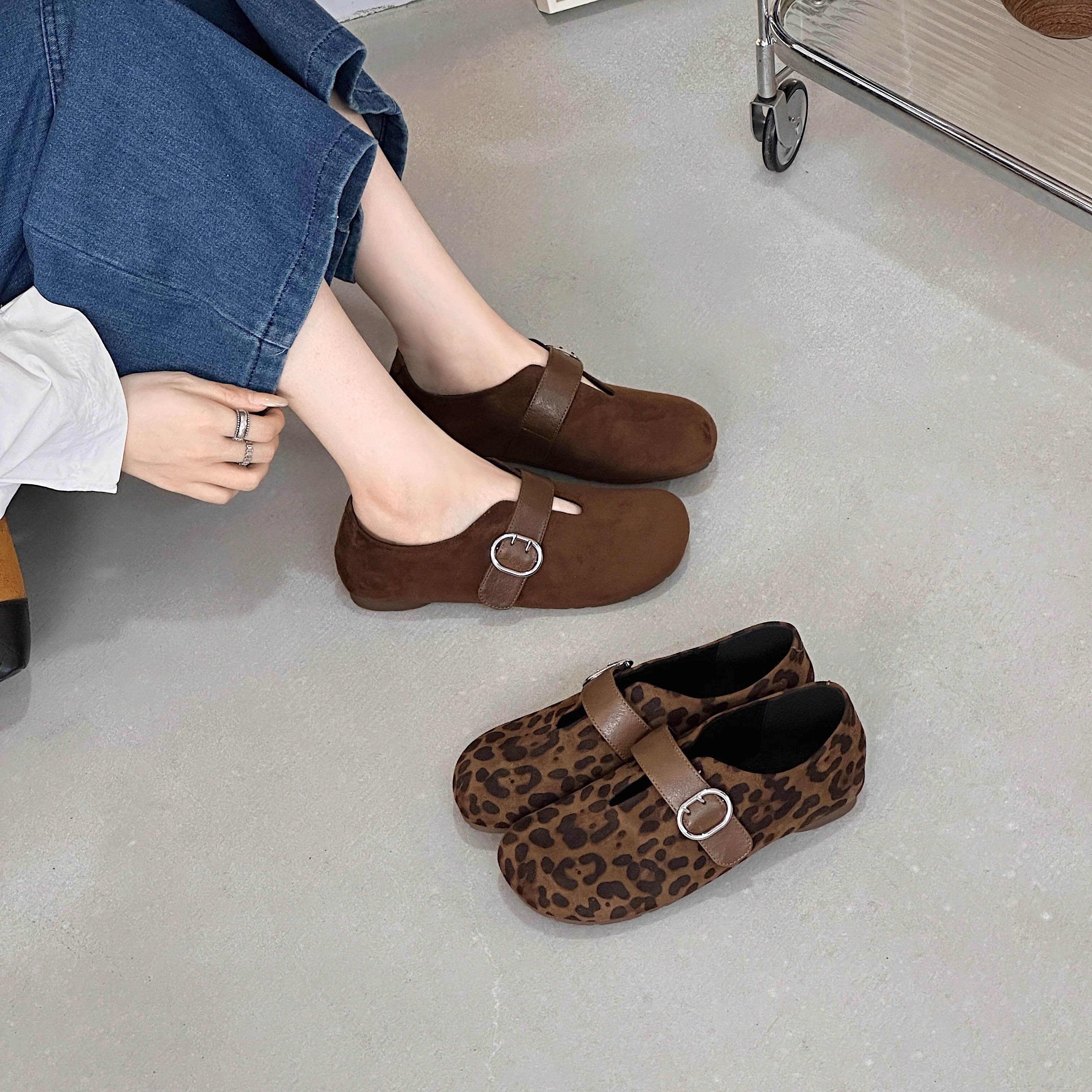 复古圆头玛丽珍鞋女2025春季新款百搭一字扣带复古软底奶奶鞋单鞋