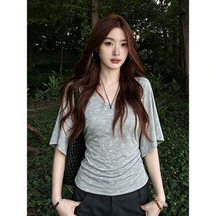 大码胖mm韩系V领短袖t恤女夏季kitty印花辣妹修身百搭绝美上衣tee