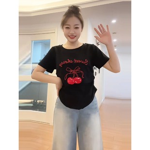 大码 胖mm显瘦设计感绝美百搭小上衣 樱桃蝴蝶结刺绣短袖 t恤女夏季