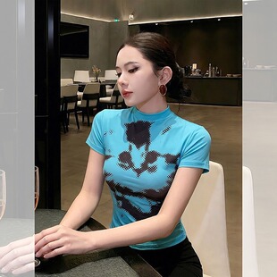 短袖 大码 显瘦修身 独特漂亮不撞款 t恤 胖mm高级chic别致上衣女夏季