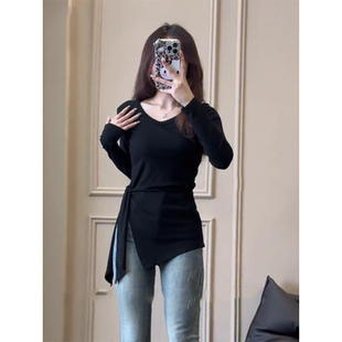 胖mm显瘦气质不规则系带开叉打底衫 t恤女秋季 上衣 v领正肩长袖 大码