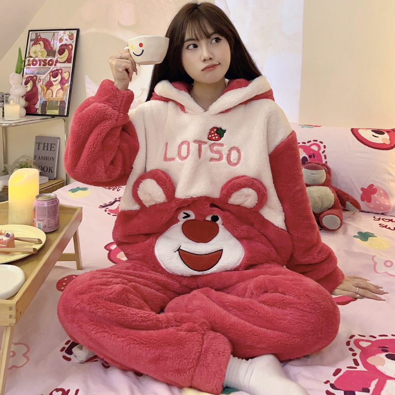 秋冬季连帽套头睡衣女珊瑚绒可爱卡通草莓熊加厚保暖法兰绒家居服