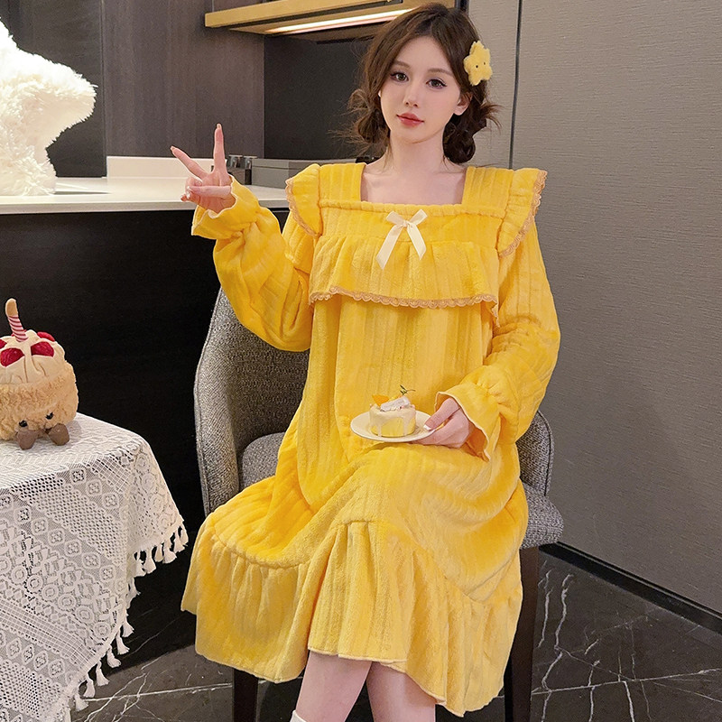 2025新款法兰绒花边睡裙女士秋冬季加厚保暖珊瑚绒睡衣公主家居服