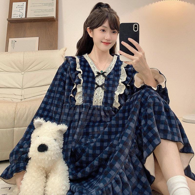 带胸垫大码胖mm秋冬睡裙女珊瑚绒法兰绒加厚长款睡衣冬天家居服