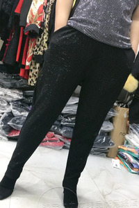 大码烫钻老爹休闲裤女士时尚百搭口袋松紧腰洋气显瘦黑色哈伦裤