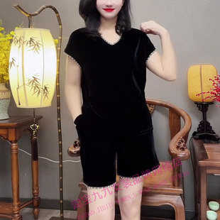 时尚V领丝绒短袖套装女2025夏季新款大码宽松显瘦减龄短裤两件套