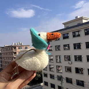 尼泊尔手工羊毛毡小鸭子包包挂件毛绒大鹅包包挂饰车挂饰钥匙扣