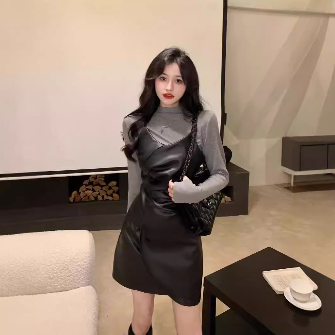 2025年新款大码女装法式打底吊带连衣裙女秋冬胖MM高级感气质皮裙