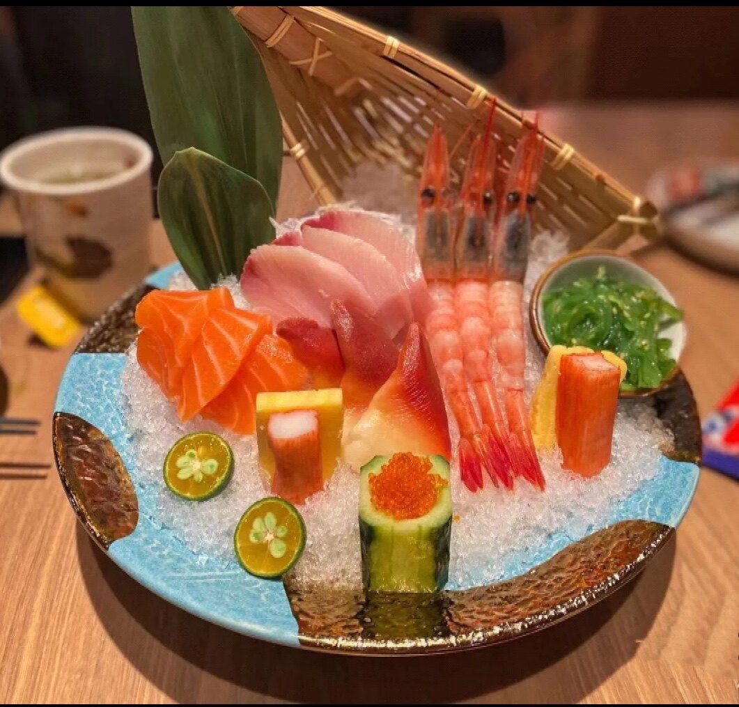 日本式料理陶瓷创意餐具圆形刺身拼盘海鲜姿造水果沙拉盘碗冷凉菜