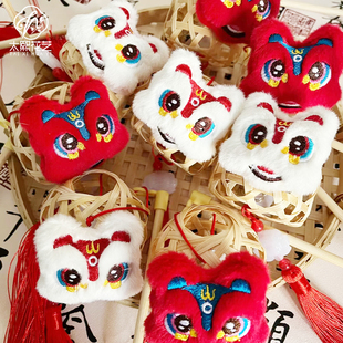 新春小竹笼灯笼门挂手提发光网红迷你灯新年客厅装饰配件装饰材料