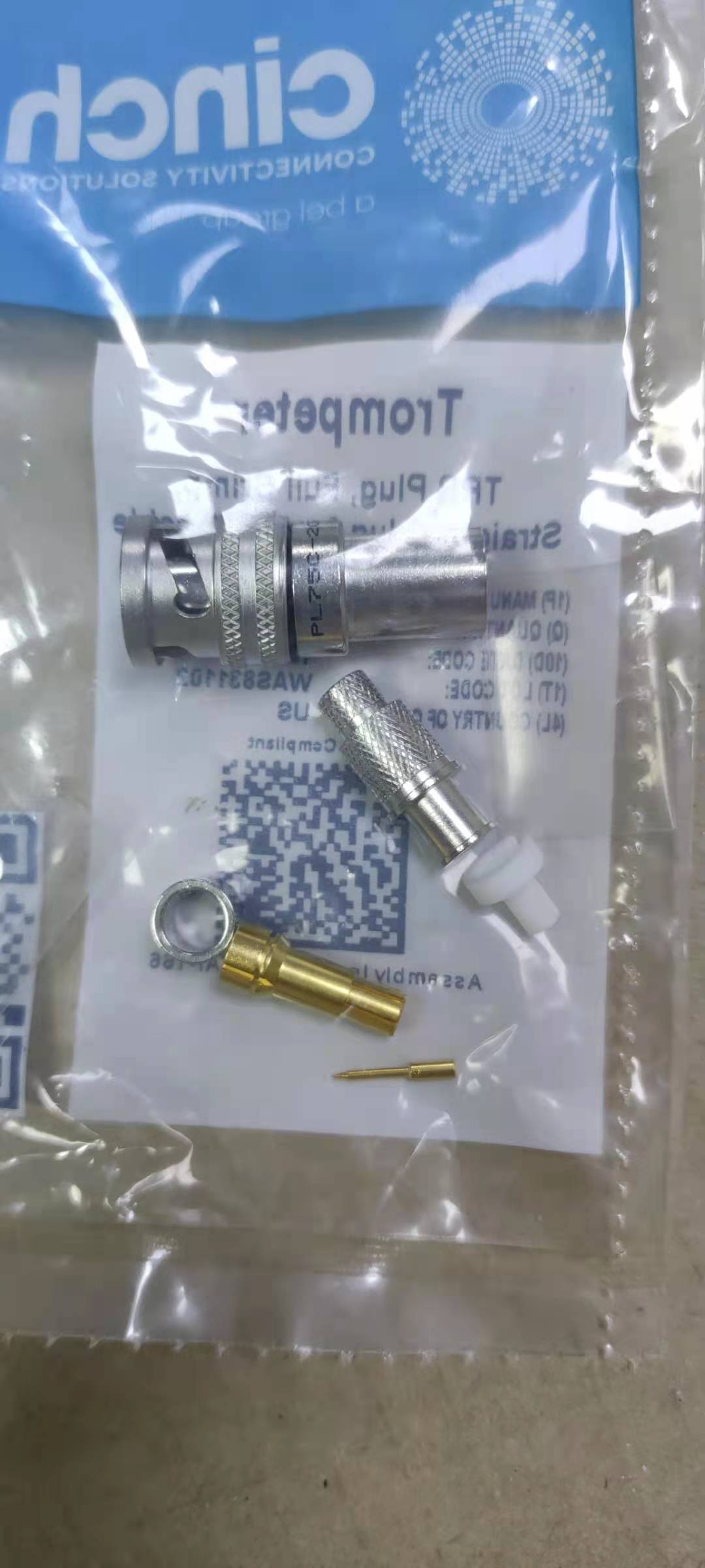 芯全球 TROMPETER 川普特 PL75C-204 密封插头 现货供应