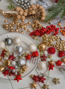 贝影 圣诞节装饰材料PE树枝棉花平安节礼袋配件仿真红果花艺diy