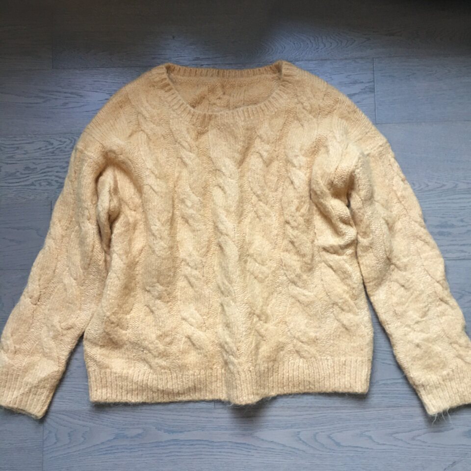 外贸出口韩单 鹅黄色嫩黄色圆领长袖宽松休闲针织衫毛衣复古扭结