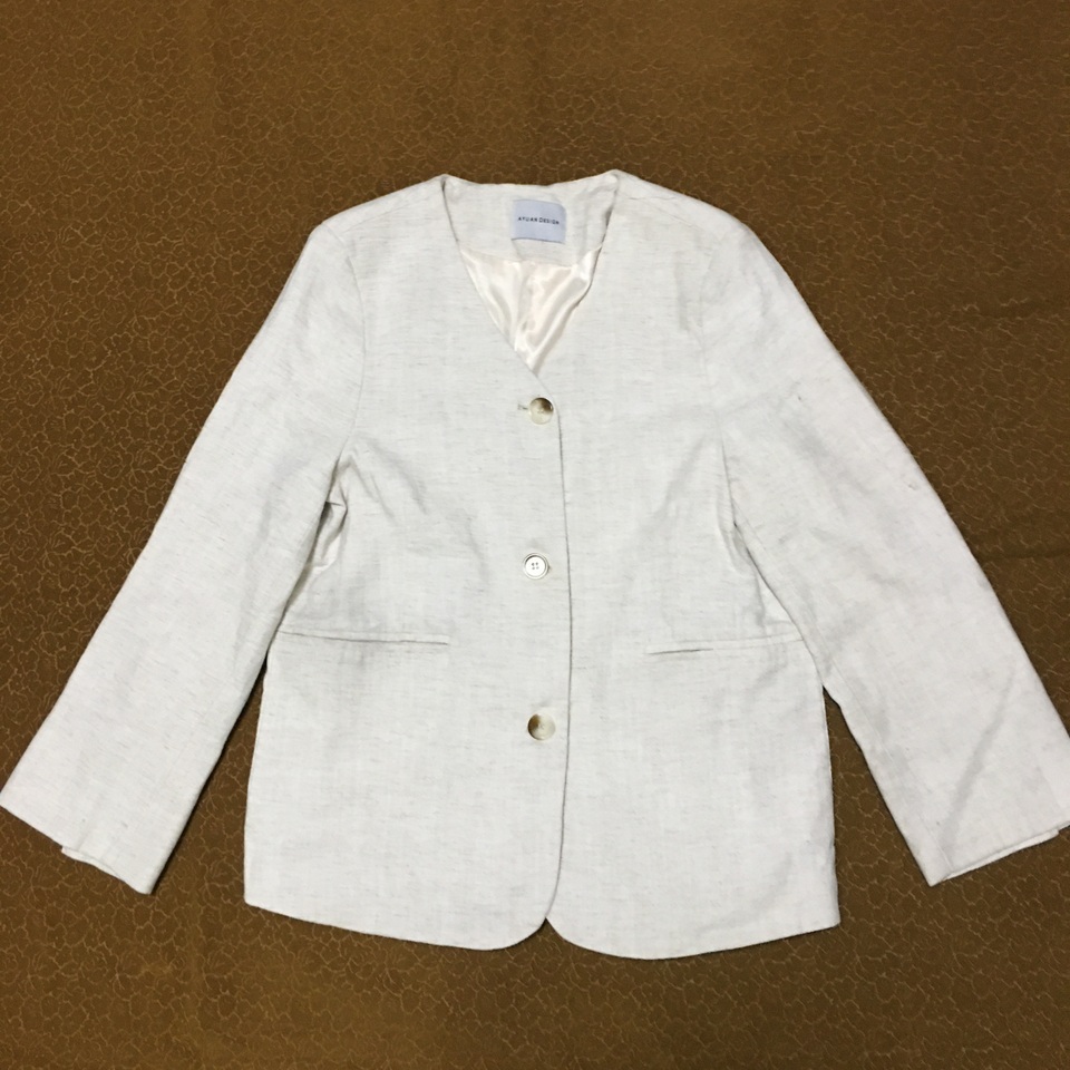 样衣无标 燕麦色超显气质复古风格V领三粒扣休闲宽松西服西装外套